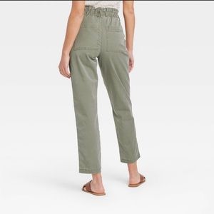 Target Universal Thread tapered pants